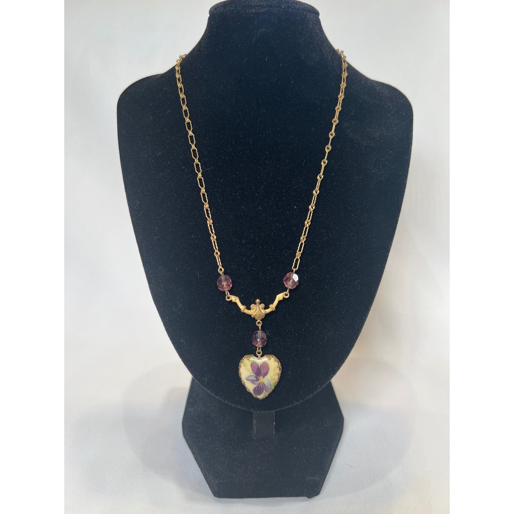 Vintage Gold Tone Heart Violet Flower Necklace Amethyst Glass Beads Cottagecore